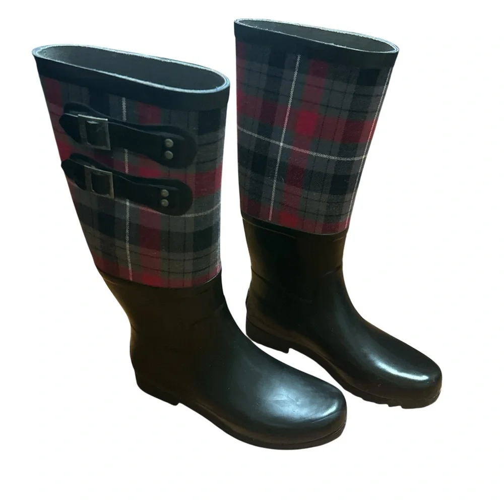 UGG Australia Plaid Rain Boots Womens Size 8 Waterproof Tall Wellies Black